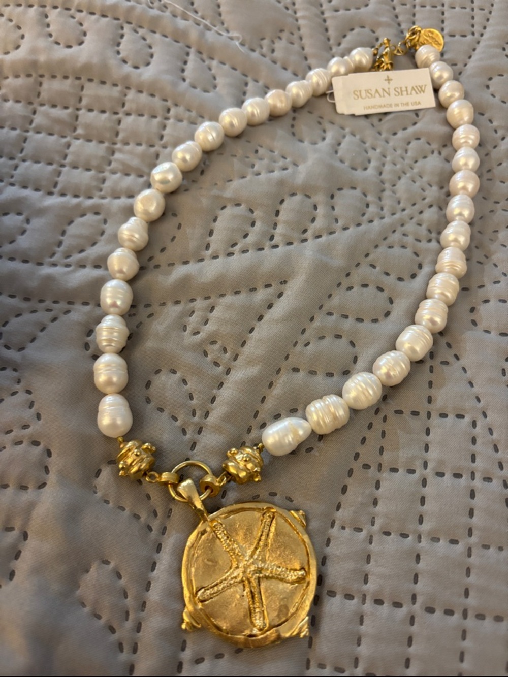 White Pearl Necklace with Gold Starfish Pendant